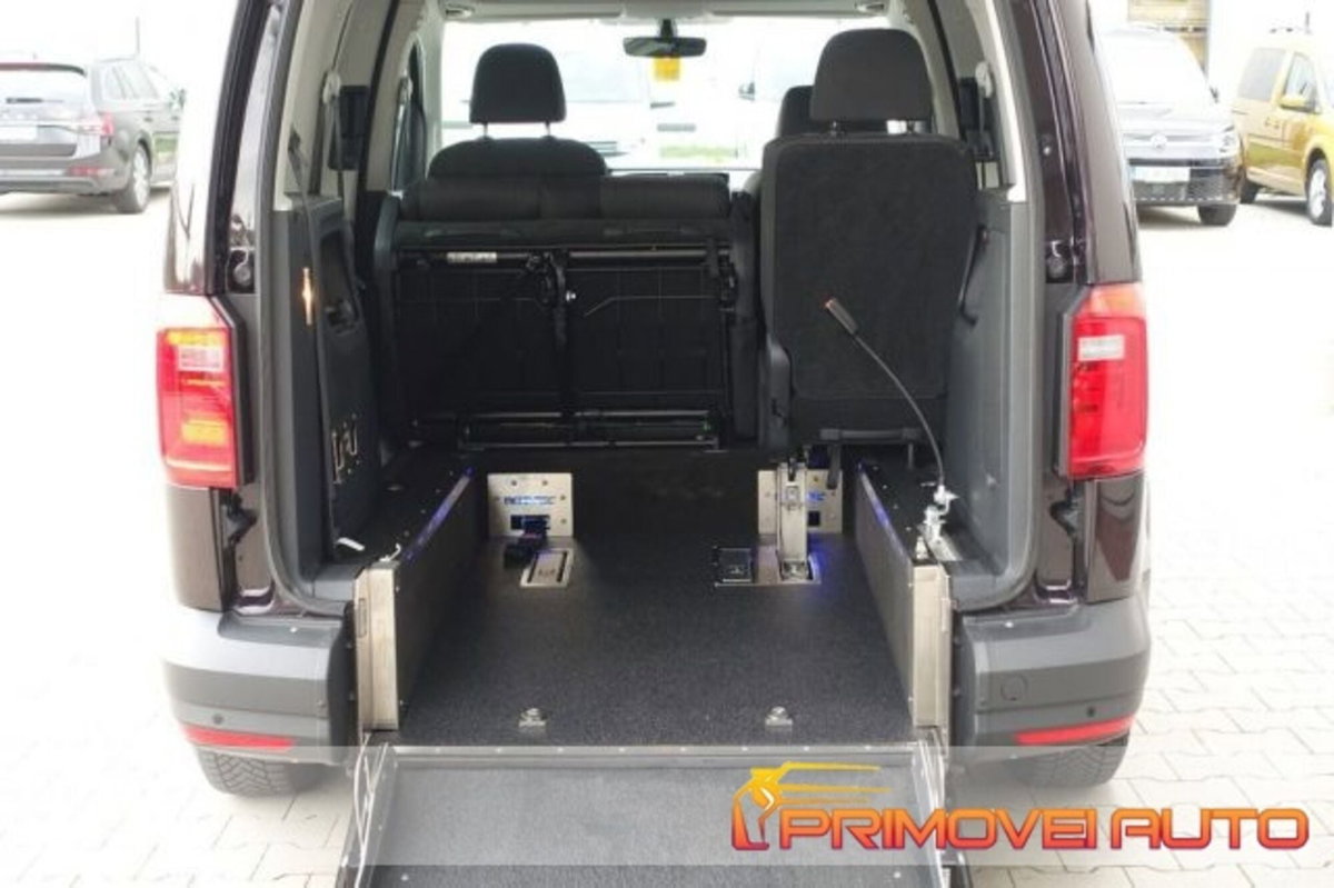 Volkswagen Caddy 1.0 TSI 102 CV Trendline (11)