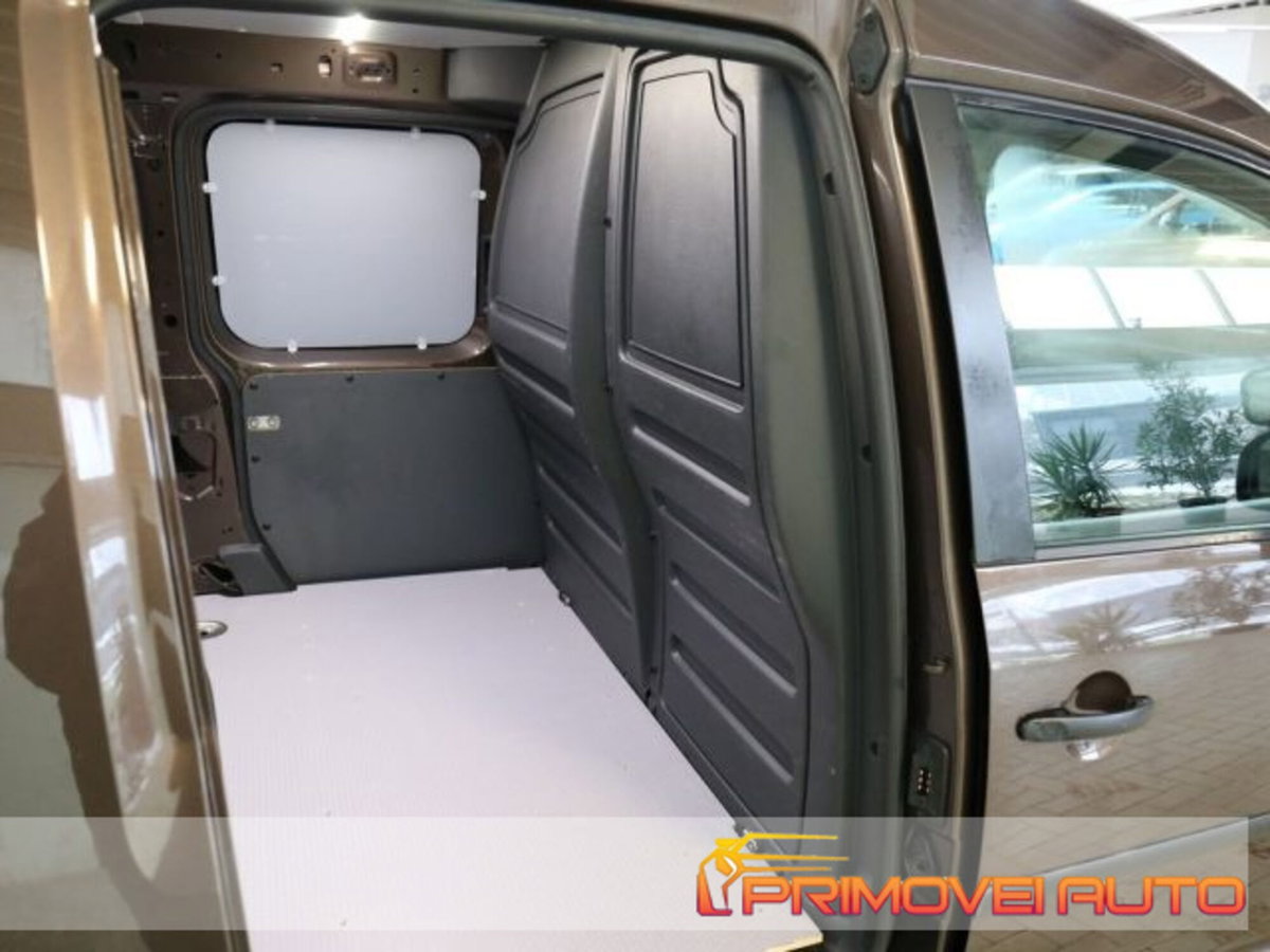 Volkswagen Caddy 2.0 TDI 150 CV 4MOTION DSG Maxi (8)