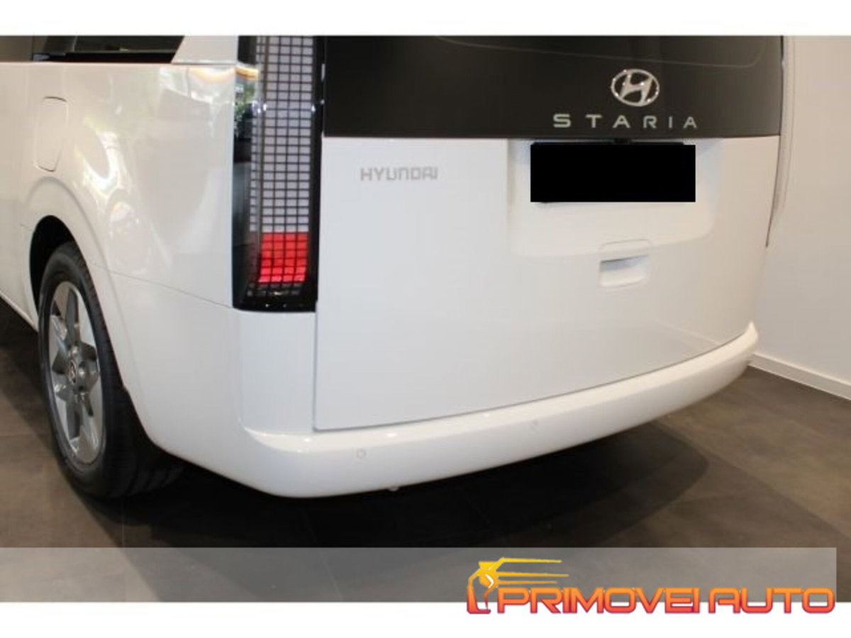 Hyundai Staria 2.2 2wd auto (14)