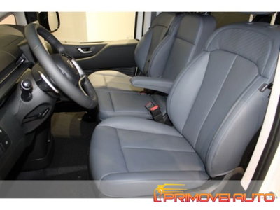 Hyundai Staria 2.2 2wd auto (4)