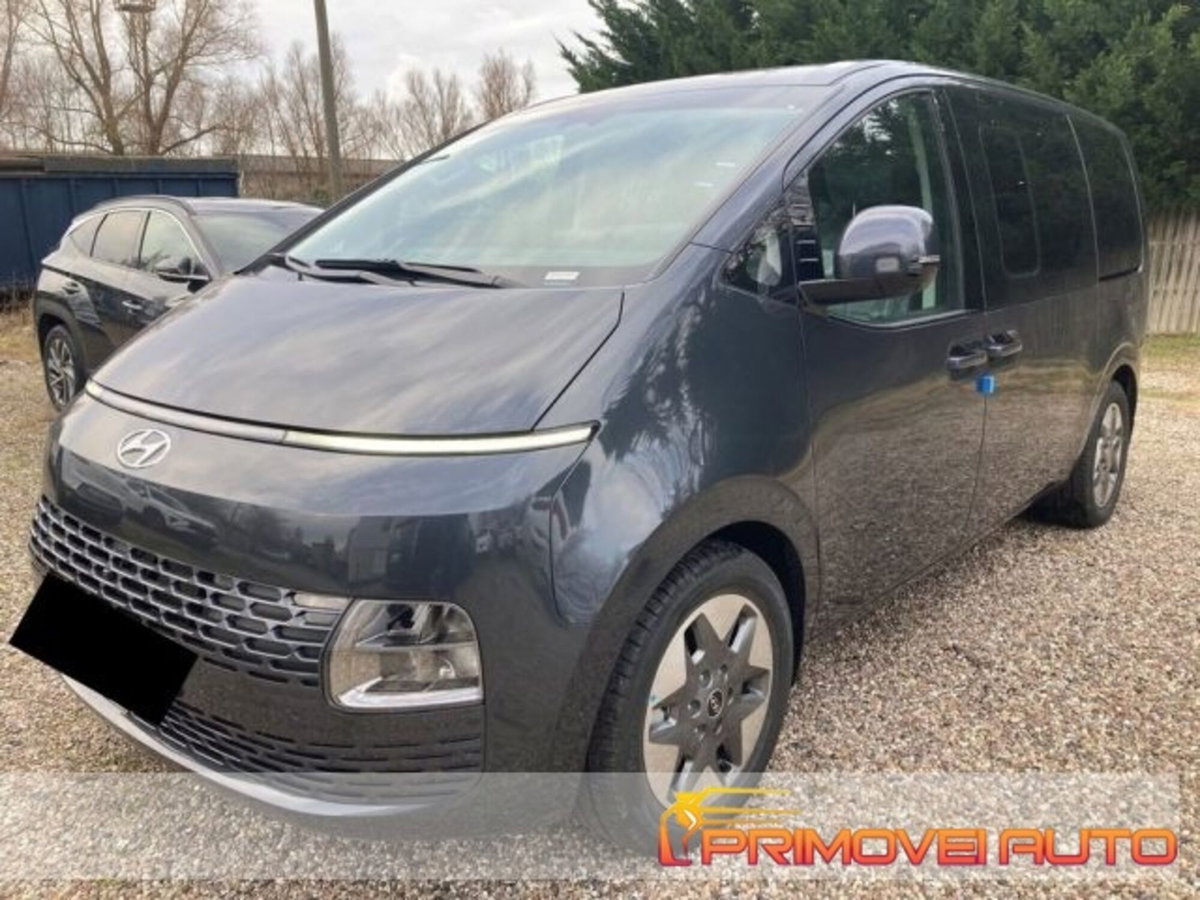 Hyundai Staria 2.2 awd auto (4)