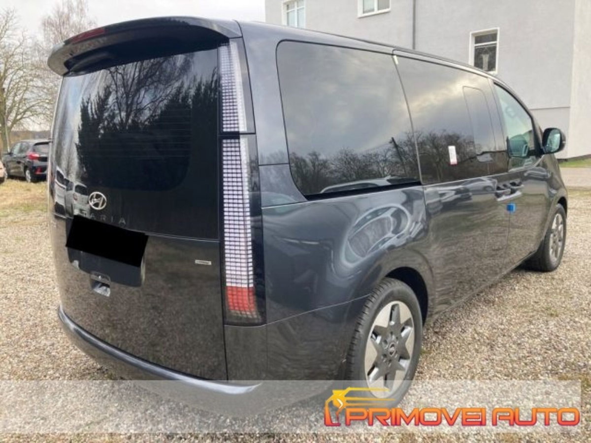 Hyundai Staria 2.2 awd auto (7)
