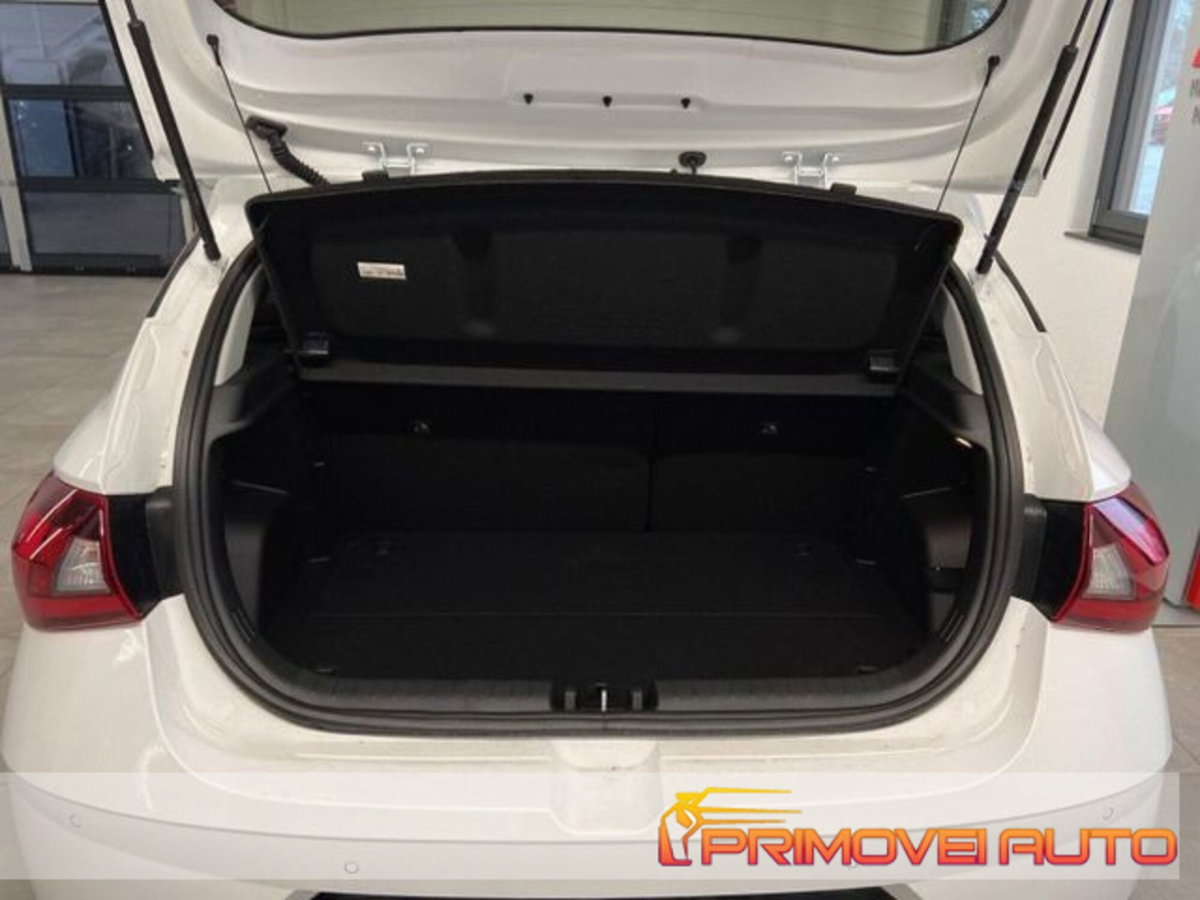 Hyundai i20 1.2 MPI MT TechLine (6)