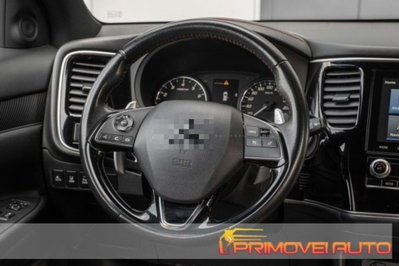 Mitsubishi Outlander 2.0 MIVEC 2WD Intense (4)