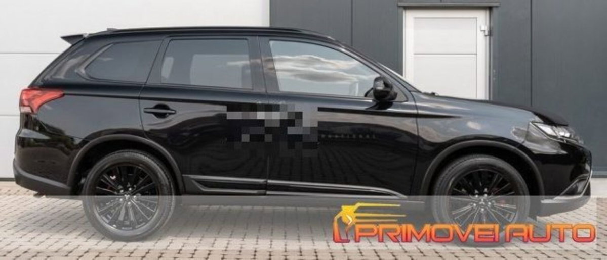 Mitsubishi Outlander 2.0 MIVEC 2WD Intense (9)