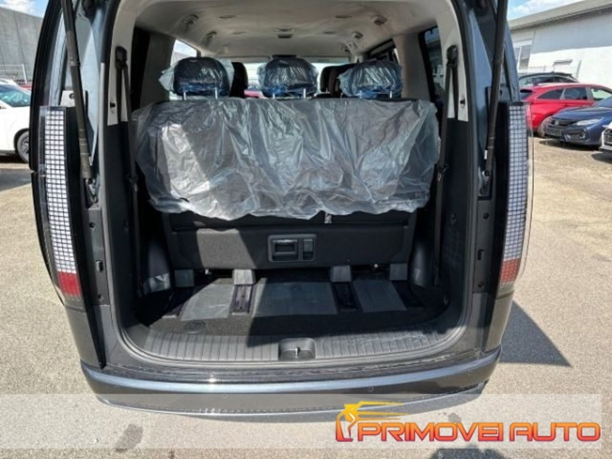 Hyundai Staria 2.2 2wd auto (11)