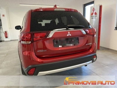 Mitsubishi Outlander 2.2 DI-D 4WD Intense (5)