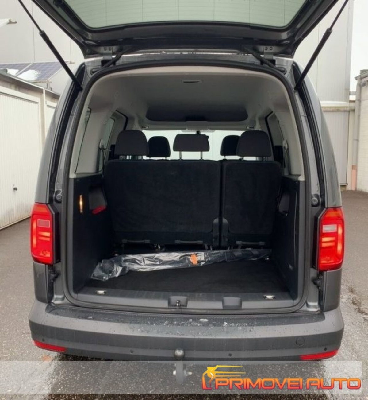 Volkswagen Caddy 2.0 TDI 102 CV DSG Trendline (10)