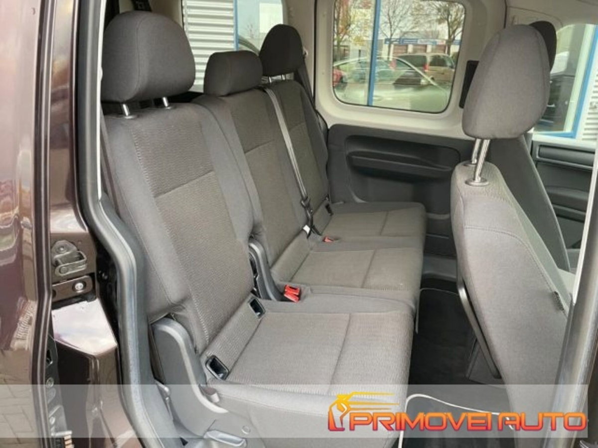 Volkswagen Caddy 2.0 TDI 150 CV DSG Comfortline (5)