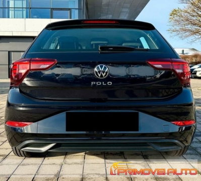 Volkswagen Polo 1.0 Young 80cv (12)