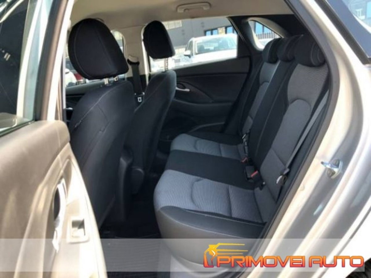 Hyundai i30 1.6 CRDi 5p. Classic (3)