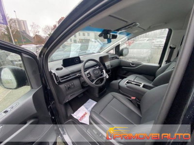 Hyundai Staria 2.2 Luxury 2wd auto (2)