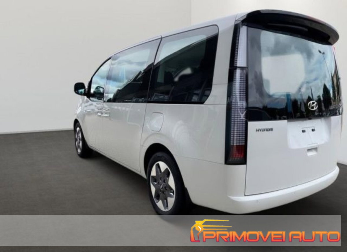 Hyundai Staria 2.2 awd auto (6)