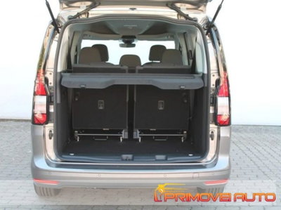 Volkswagen Caddy 1.5 TSI 114 CV DSG Life Maxi (13)