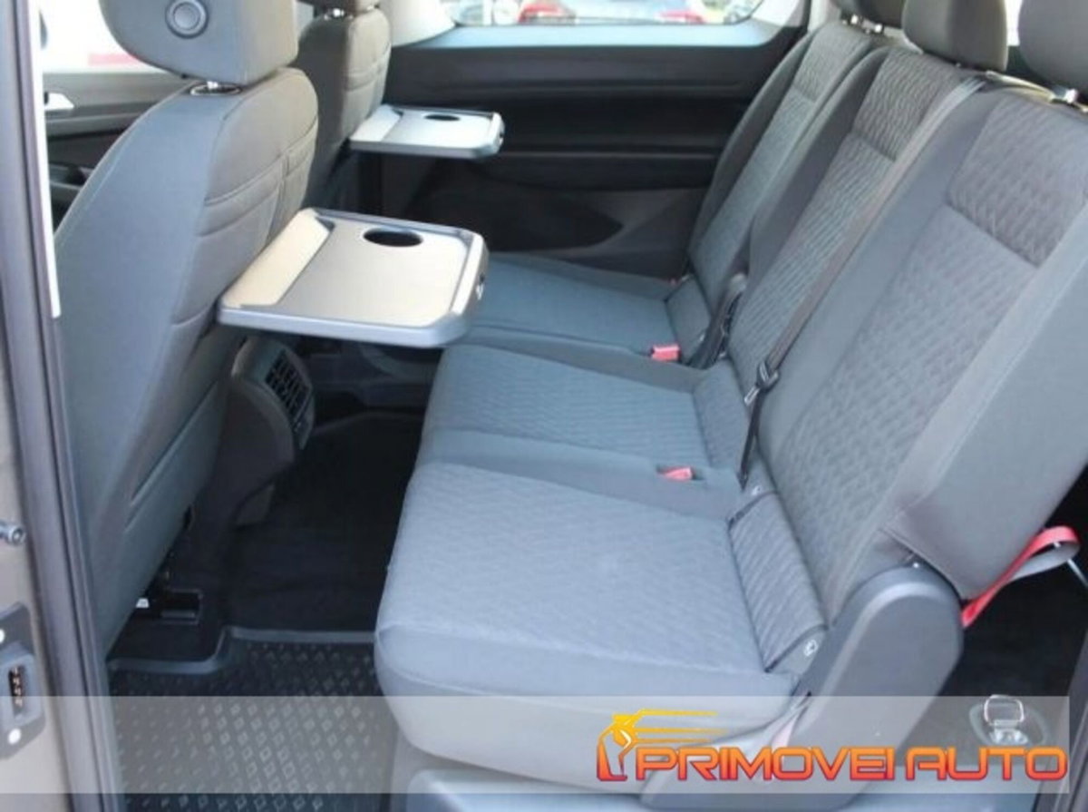 Volkswagen Caddy 1.5 TSI 114 CV DSG Life Maxi (8)