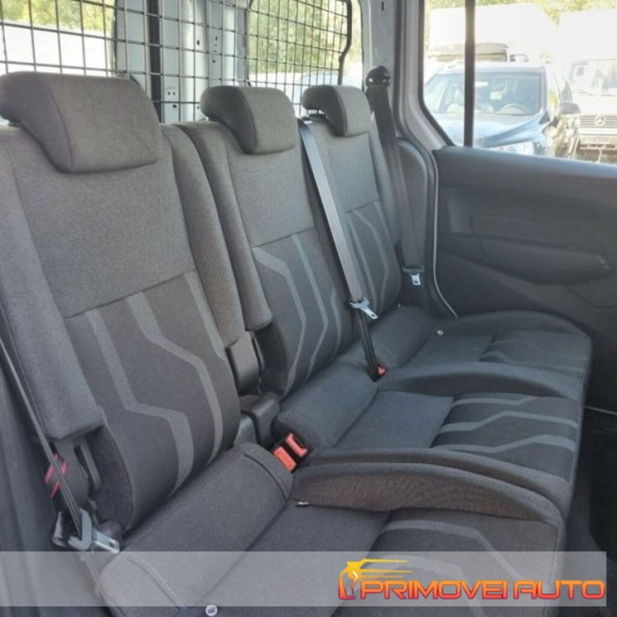 Ford Tourneo Connect 1.5 TDCi 100 CV Plus (3)