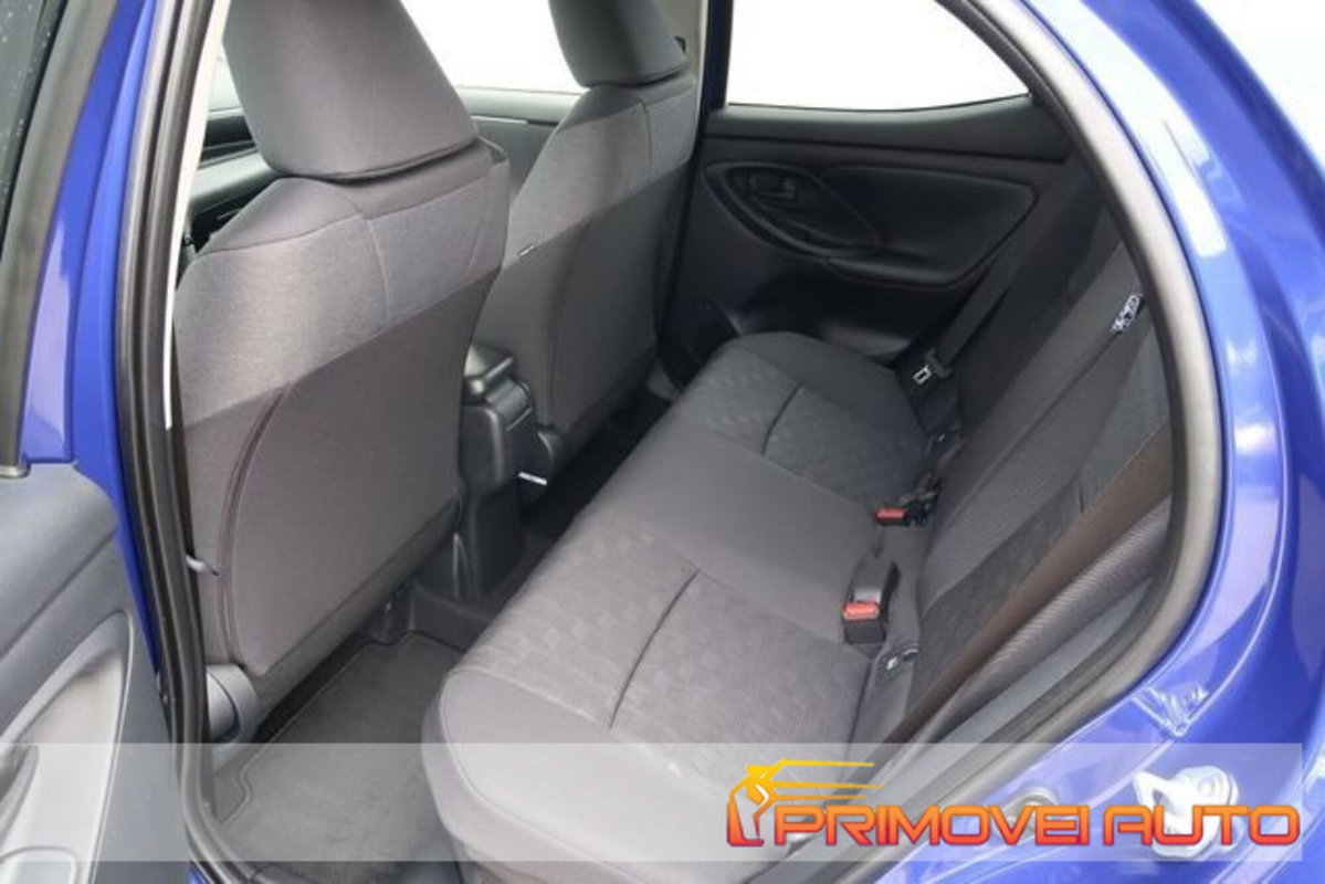 Toyota Yaris 1.5 5 porte Active (3)