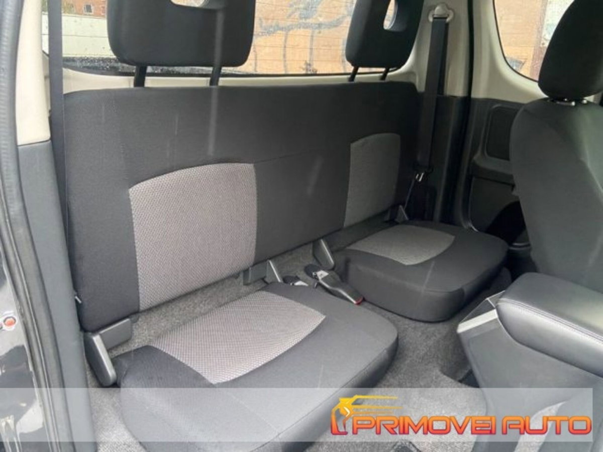 Mitsubishi L200 2.3 D Double Cab 4x4 Hurricane (4)