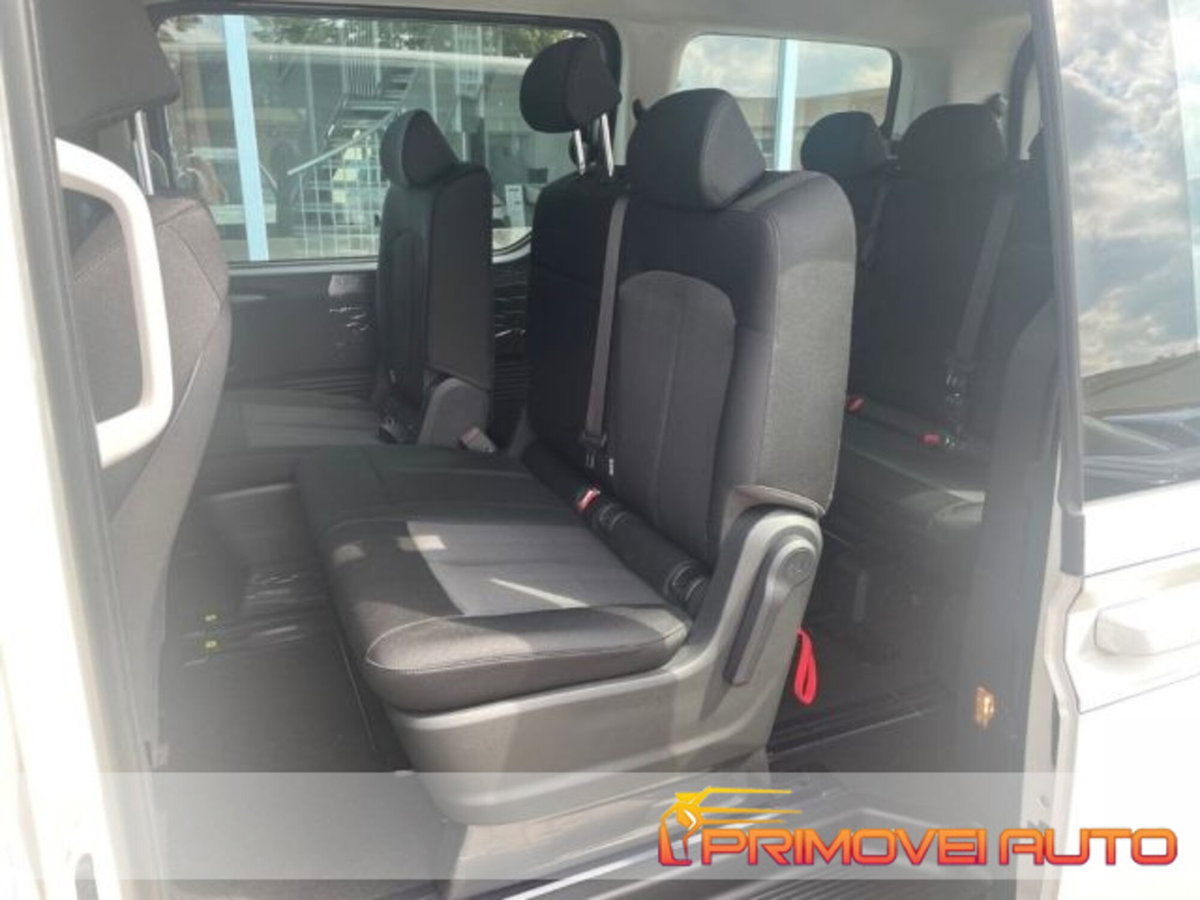 Hyundai Staria 2.2 awd auto (2)