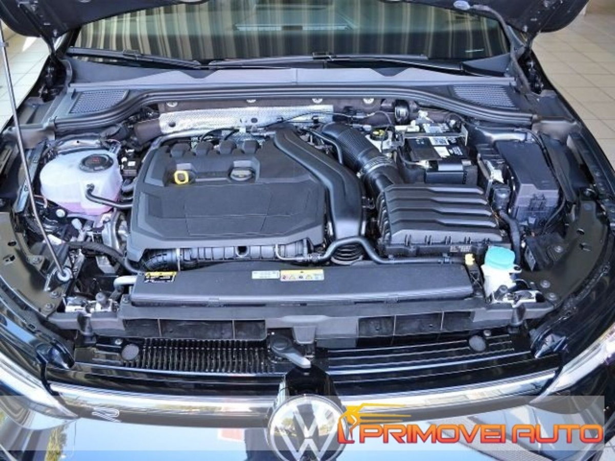 Volkswagen Golf Variant 1.5 eTSI 150 CV EVO ACT DSG R-Line (11)