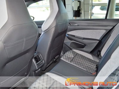 Volkswagen Golf Variant 1.5 eTSI 150 CV EVO ACT DSG R-Line (4)