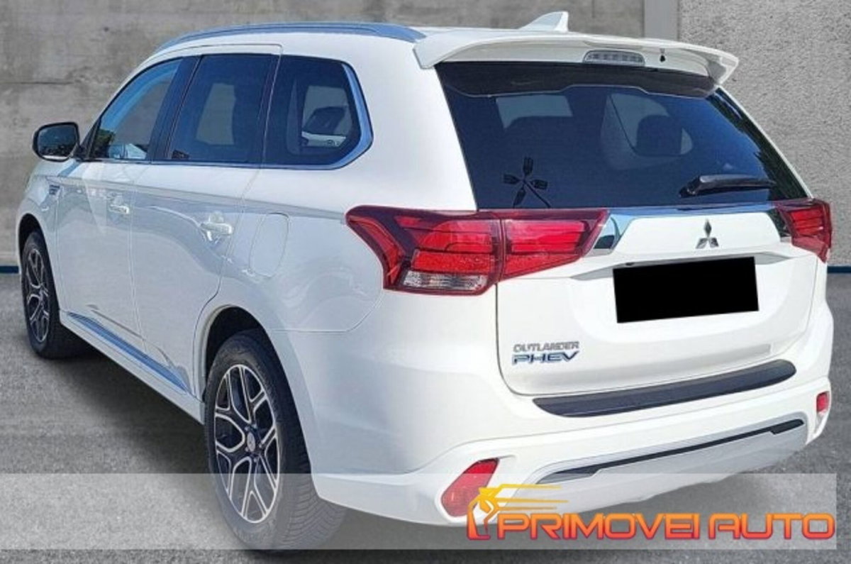 Mitsubishi Outlander 2.4 MIVEC 4WD PHEV Diamond SDA (12)
