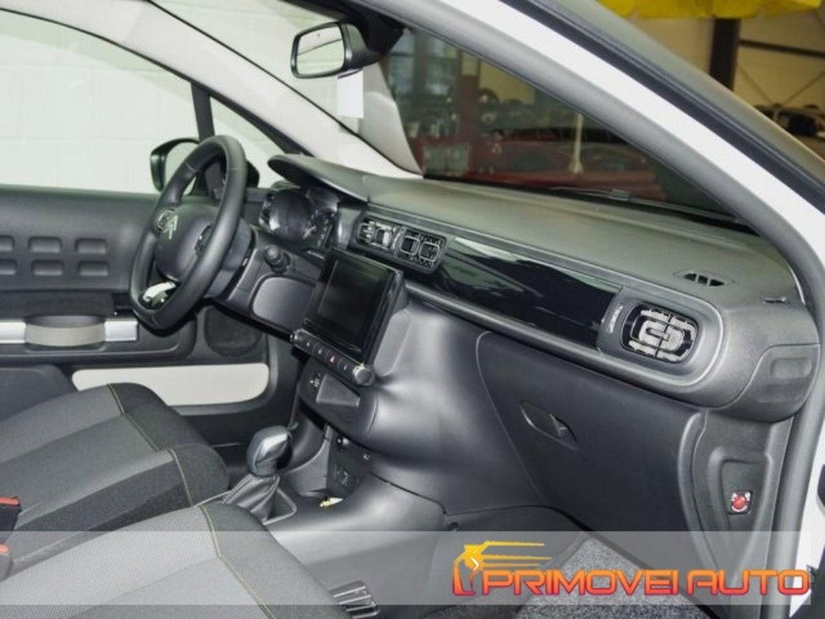 Citroen C3 PureTech 110 S&S EAT6 Shine (3)