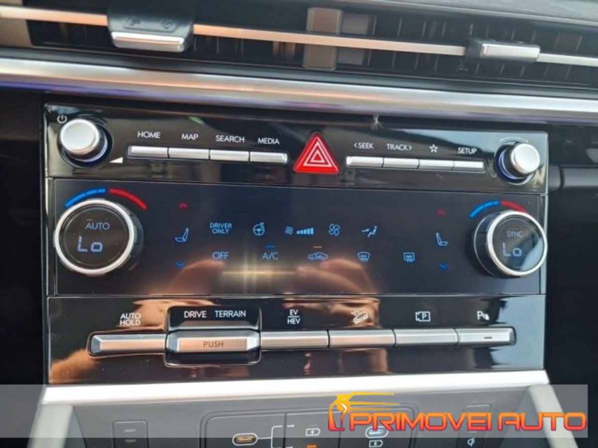 Hyundai Santa Fe 1.6 t-gdi hev XClass 4wd 239cv at 7p.ti (3)