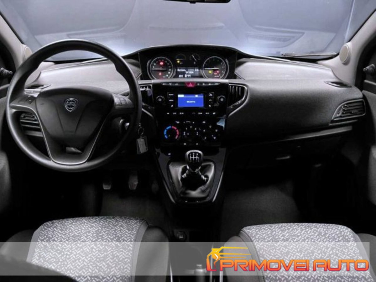 Lancia Ypsilon 1.0 FireFly 5 porte S&S Hybrid Silver Plus