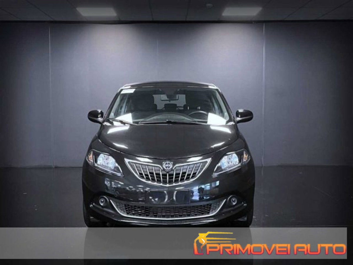 Lancia Ypsilon 1.0 FireFly 5 porte S&S Hybrid Silver Plus (7)