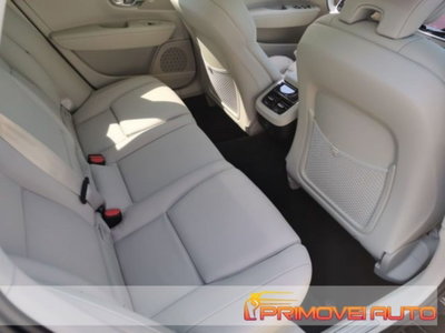 Volvo V90 B4 (d) AWD automatico Ultimate Bright (8)