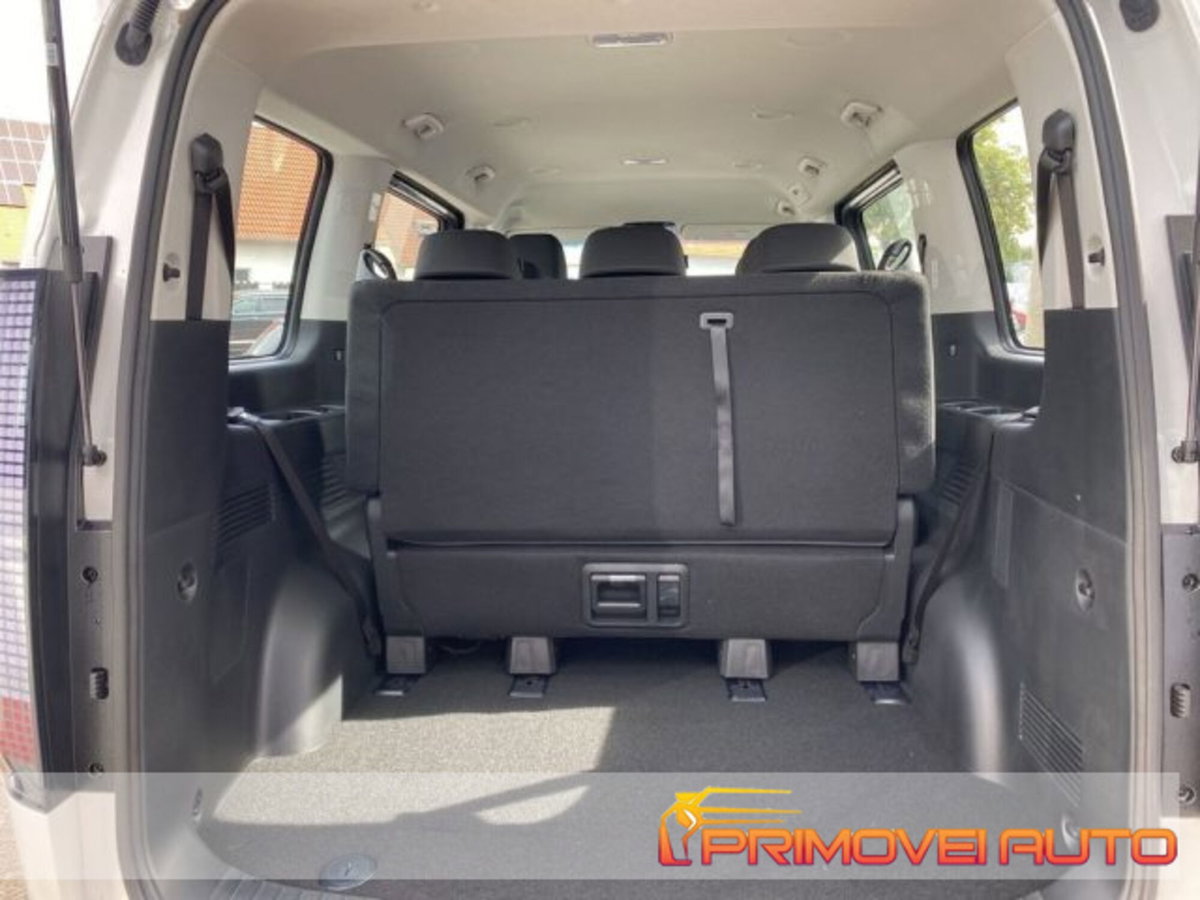 Hyundai Staria 2.2 awd auto (3)