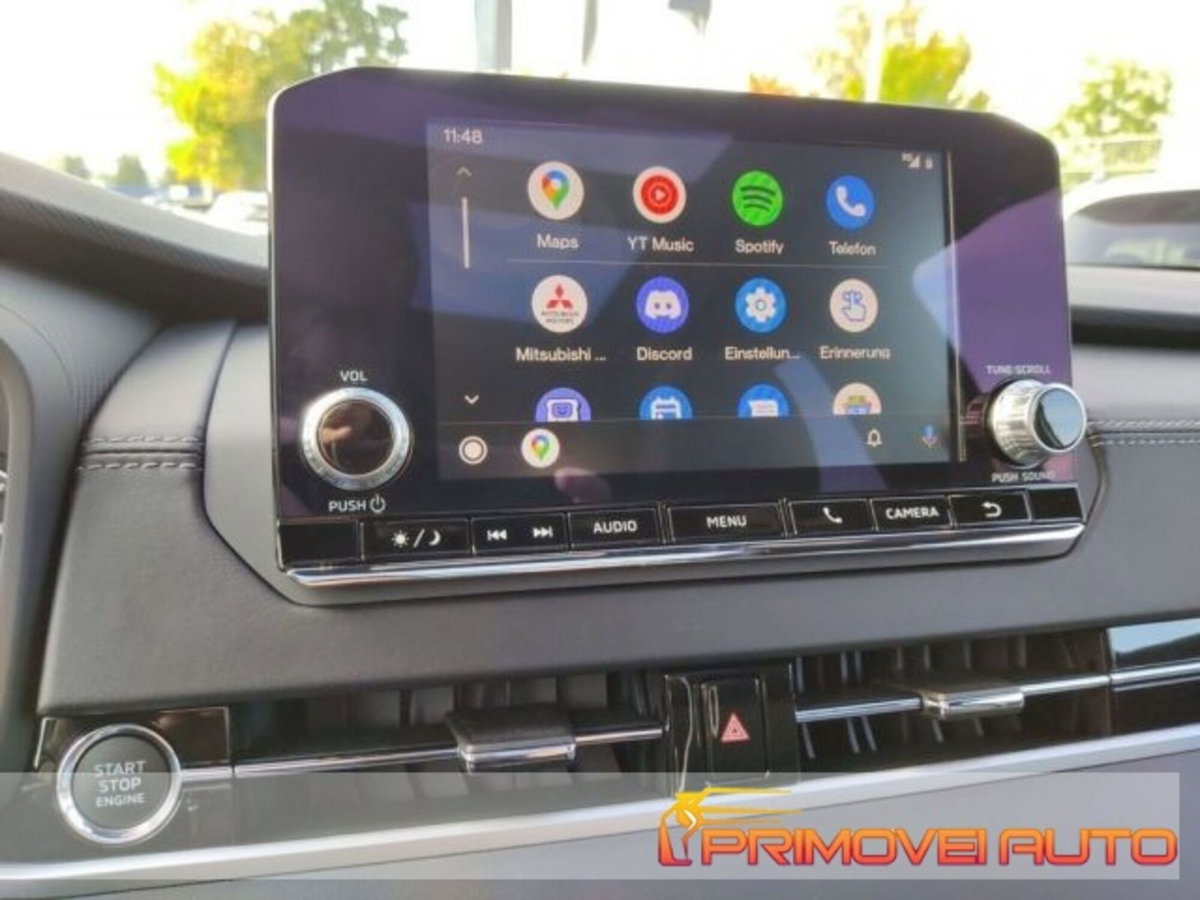 Mitsubishi Outlander 2.0 4WD CVT Instyle SDA 7 posti (15)