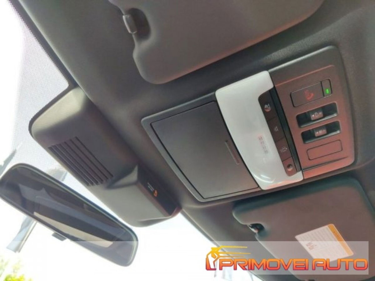 Mitsubishi Outlander 2.0 4WD CVT Instyle SDA 7 posti (20)