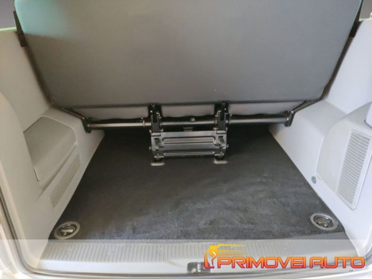Volkswagen Veicoli Commerciali Caravelle 2.0 TDI 150CV DSG PC Trendline (12)