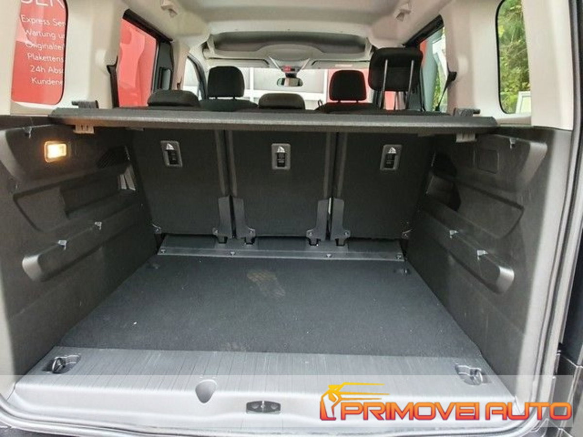 Citroen Berlingo BlueHDi 130 Stop&Start EAT8 Combi Feel (9)