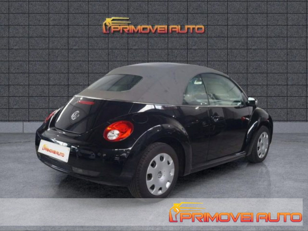 Volkswagen New Beetle Cabrio 16V (2)