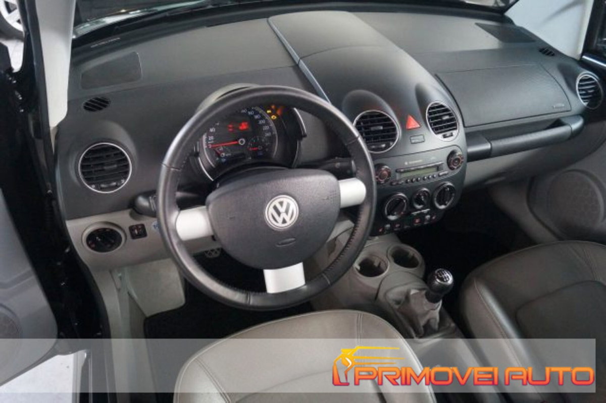 Volkswagen New Beetle Cabrio 16V (5)