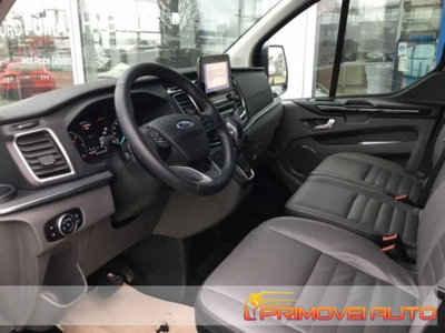 Ford Tourneo Custom 320 2.0 TDCi 130CV aut. PL Titanium (4)