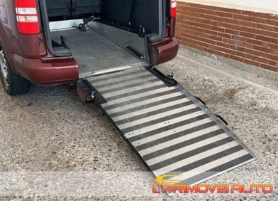 Volkswagen Caddy 1.2 TSI 105 CV 5p. Trendline Maxi (9)