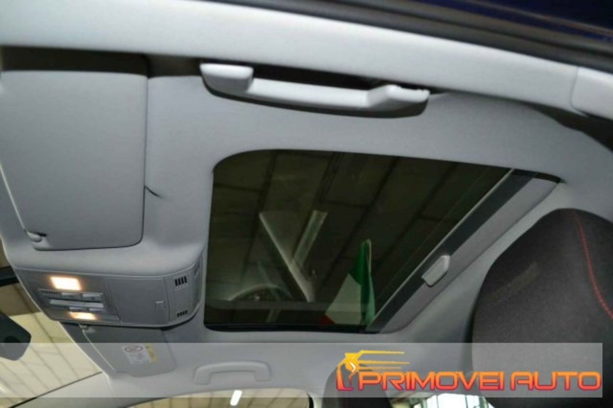 Volkswagen Golf 1.5 tsi Style 150cv (13)