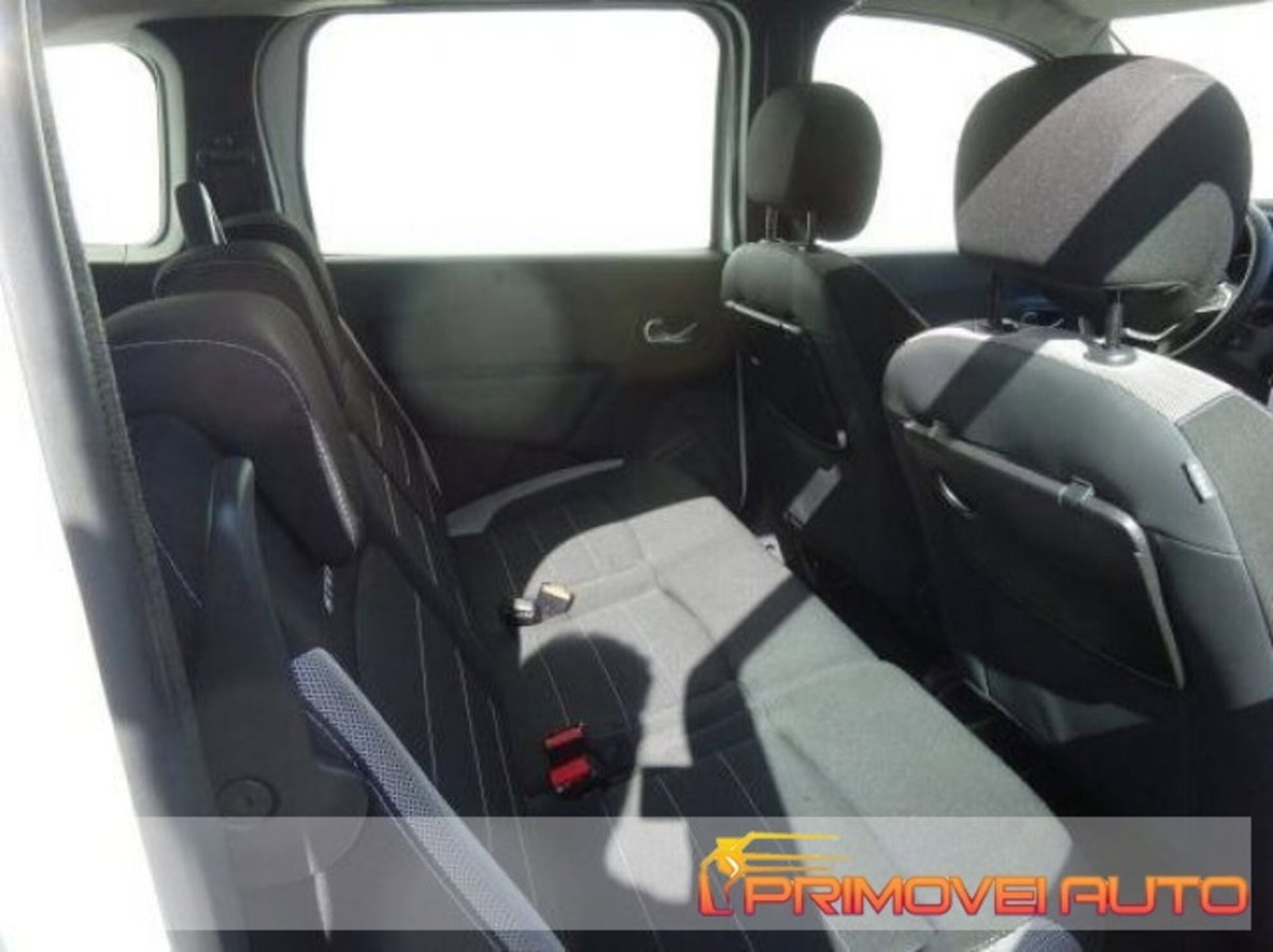 Dacia Lodgy Stepway 1.6 100 CV S&S GPL 7 posti (4)