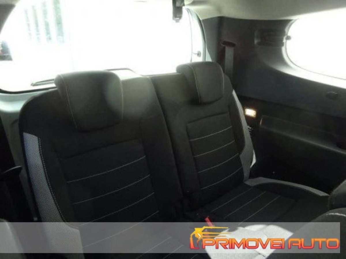 Dacia Lodgy Stepway 1.6 100 CV S&S GPL 7 posti (5)