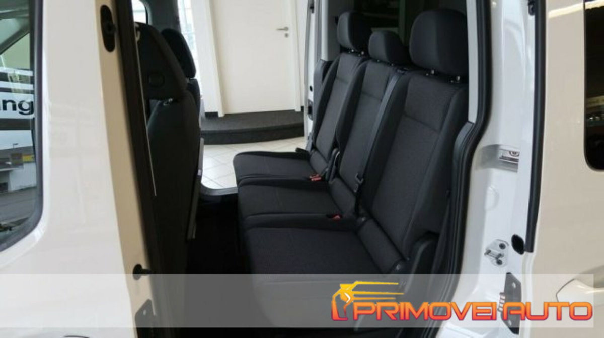 Volkswagen Caddy 1.5 TSI 114 CV DSG Style (4)