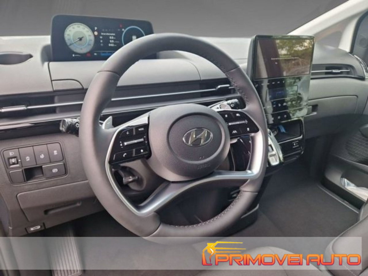 Hyundai Staria 2.2 2wd auto (2)