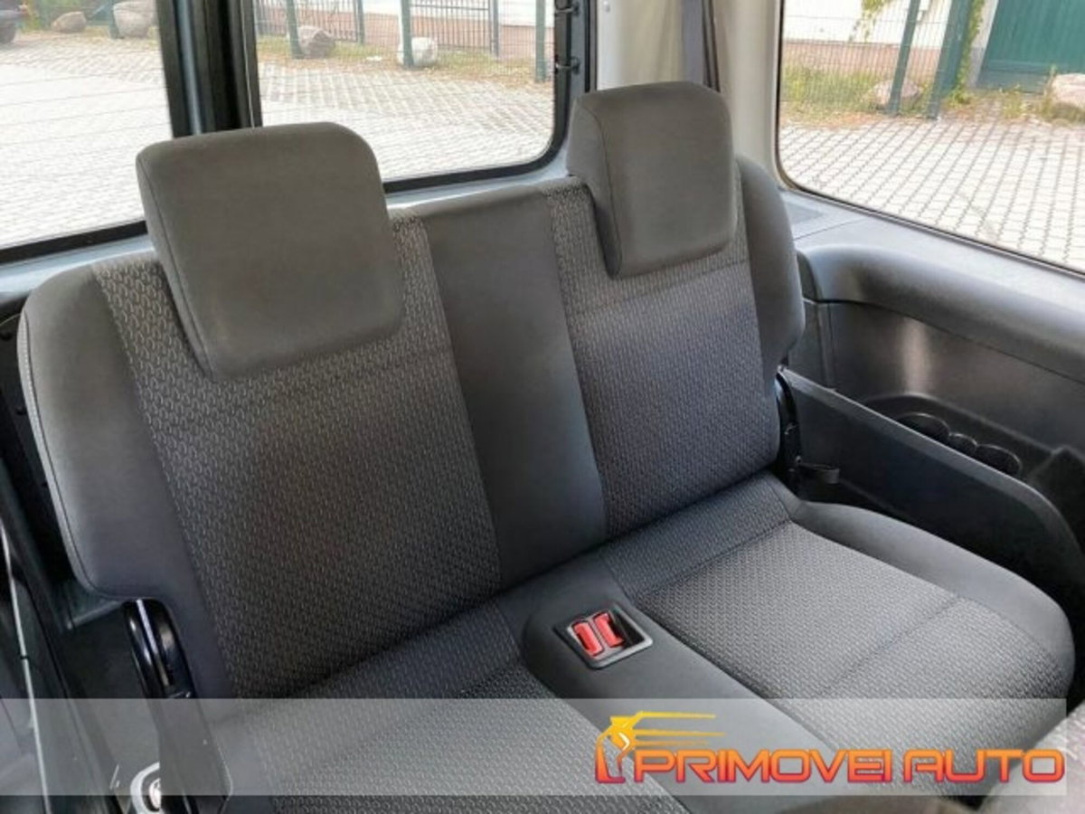 Volkswagen Caddy 2.0 TDI 102 CV Maxi (5)