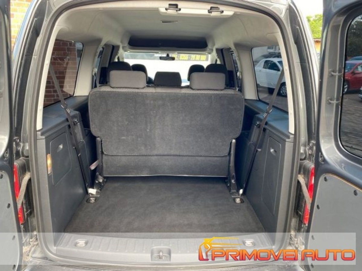 Volkswagen Caddy 2.0 TDI 102 CV Maxi (6)