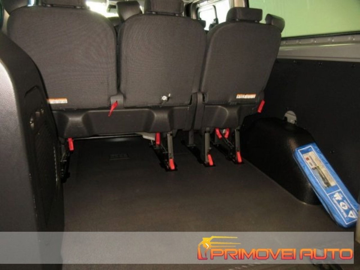 Ford Transit Custom Furgone 310 2.0 TDCi 130 PL Combi Trend (10)