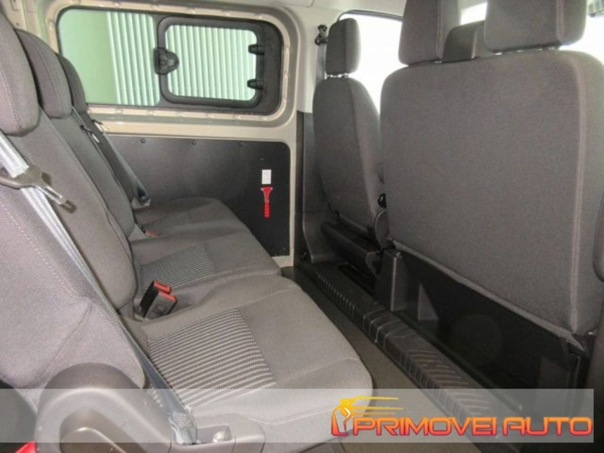 Ford Transit Custom Furgone 310 2.0 TDCi 130 PL Combi Trend (7)