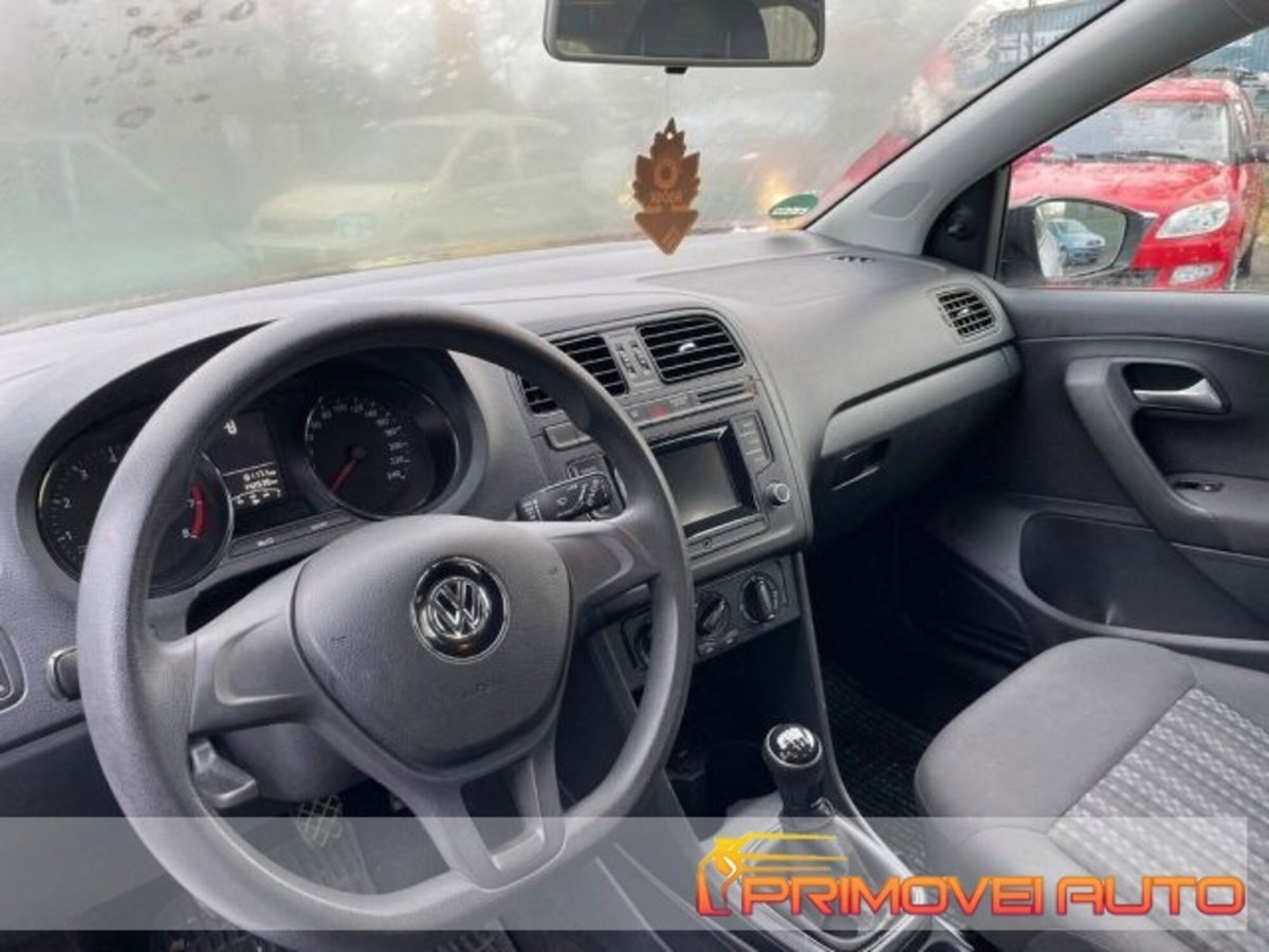 Volkswagen Polo 1.0 MPI 5p. Trendline (2)